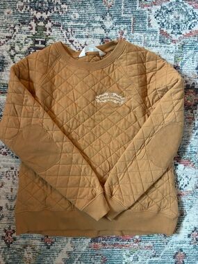 Sierra Nevada Quilted Crewneck Sweatshirt in Camel